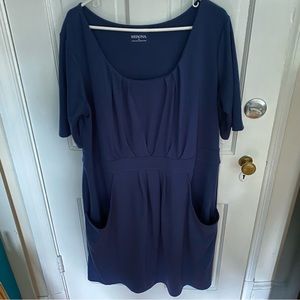 Retro-style Dress with Pockets